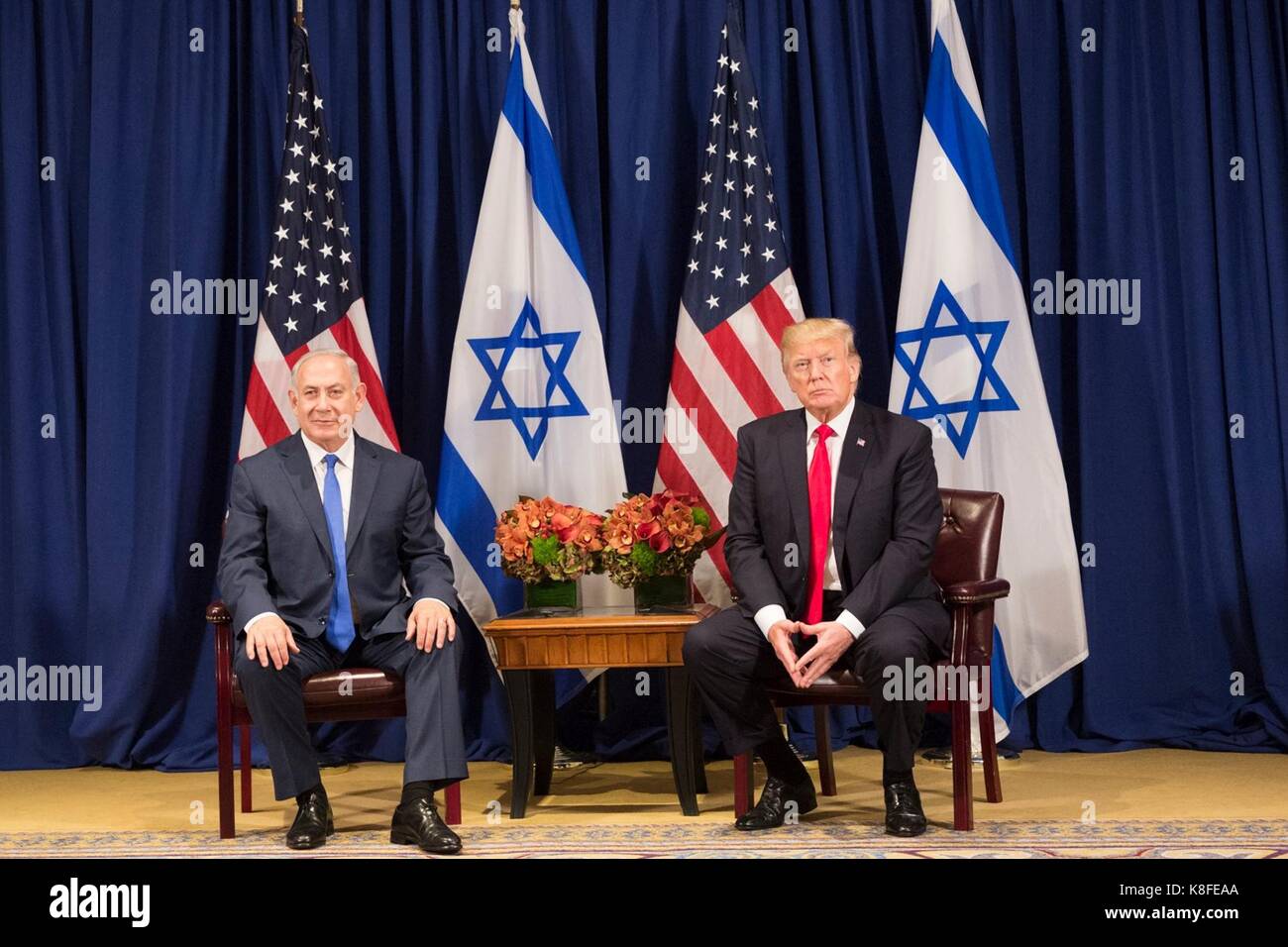 Le président américain Donald Trump se réunit avec le premier ministre israélien Benjamin Netanyahu en marge de la 72e session de l'assemblée générale des Nations unies le 18 septembre 2017 à new york. Banque D'Images