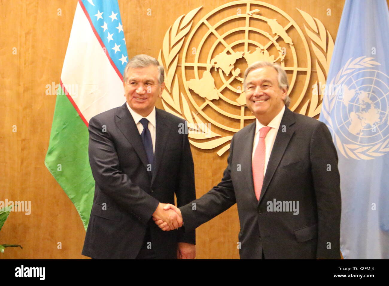 Nations Unies, New York, USA. 19 sept, 2017. L'ouzbékistan shavkat mirziyoyev président a rencontré un sec-gen Antonio Guterres. photo : Matthew russell lee / inner city press Banque D'Images