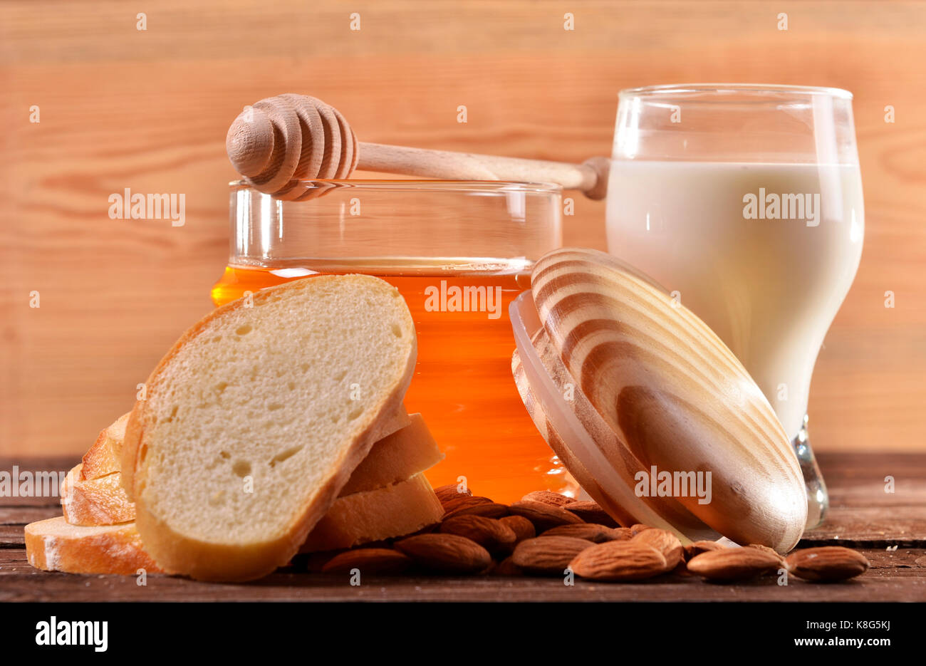 Pot de miel et stick pour le miel Banque D'Images