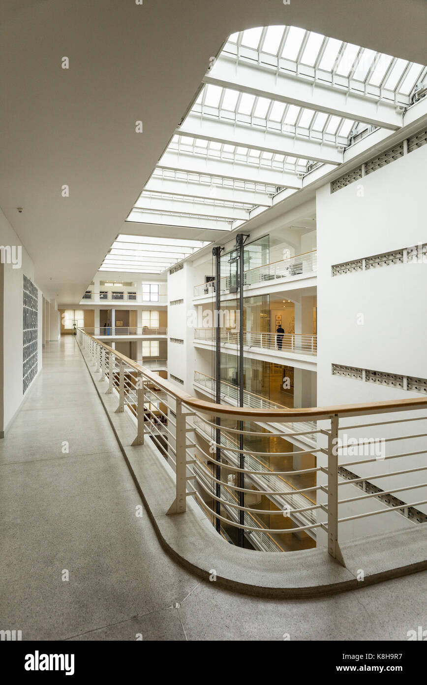 Prague. République tchèque. Palais des Expositions (Veletrzní palác), le logement de la Galerie Nationale à Prague (Národní galerie v Praze), conçu par l'Arkien Banque D'Images