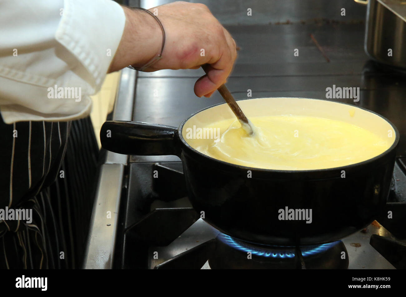 Fondue au fromage. France. Banque D'Images