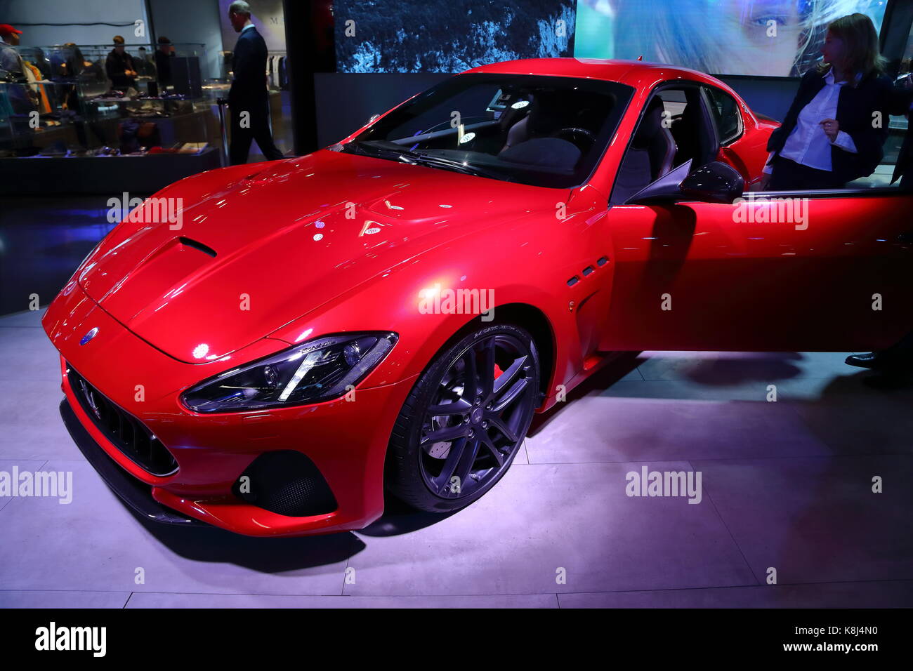 Les constructeurs du monde entier présentent leurs nouveaux modèles et concept-cars à l'occasion du salon de l'automobile voiture d'IAA de Francfort, Allemagne Banque D'Images
