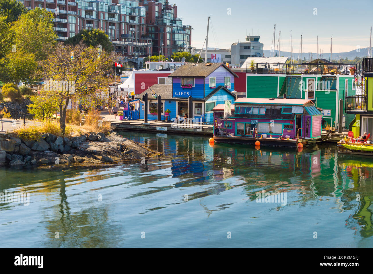 Victoria, Colombie-Britannique, Canada - 11 septembre 2017 : Victoria Fisherman's Wharf au coucher du soleil Banque D'Images