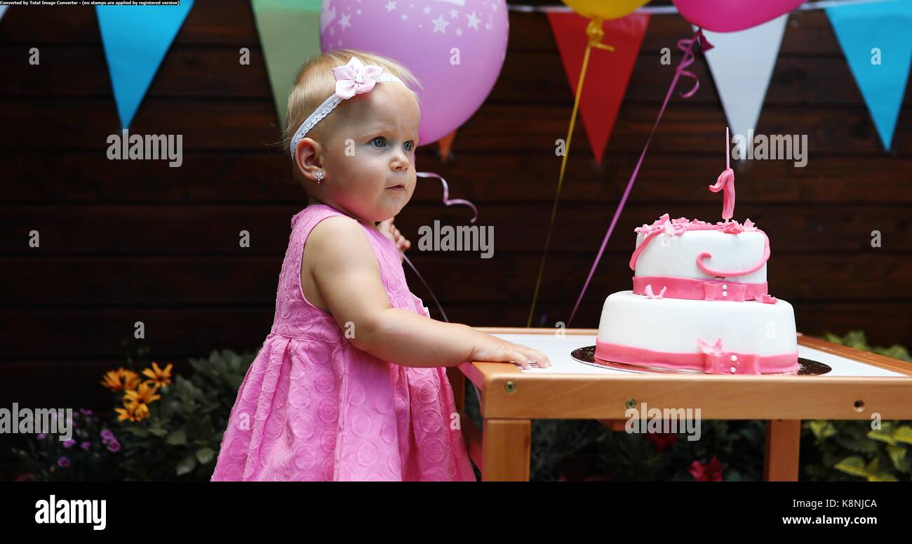 Portrait de petite fille à l'anniversaire Banque D'Images