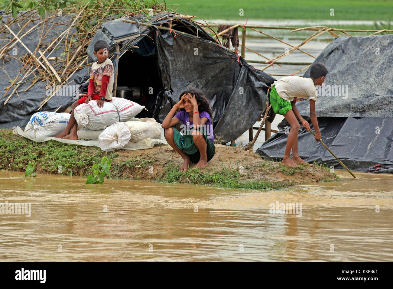 Dhaka, Bangladesh. Sep 20, 2017, les musulmans rohingyas. qui a traversé récemment du Myanmar au Bangladesh, se réfugier sur une terre balukhali haut près du camp de réfugiés de Cox's bazar, Bangladesh. crédit : sk Hasan Ali/Alamy live news Banque D'Images