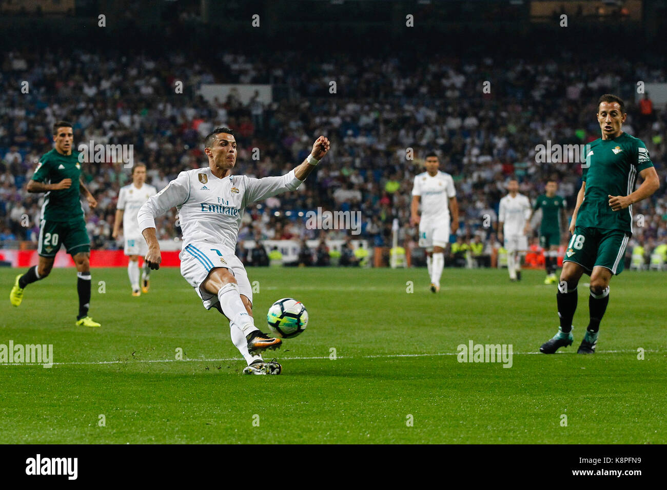 Cristiano Ronaldo dos Santos (7) joueur du Real Madrid. La Liga entre le Real Madrid CF vs Betis au Santiago Bernabeu à Madrid, Espagne, le 20 septembre 2017 . Más Información Gtres Crédit : Comuniación sur ligne, S.L./Alamy Live News Banque D'Images