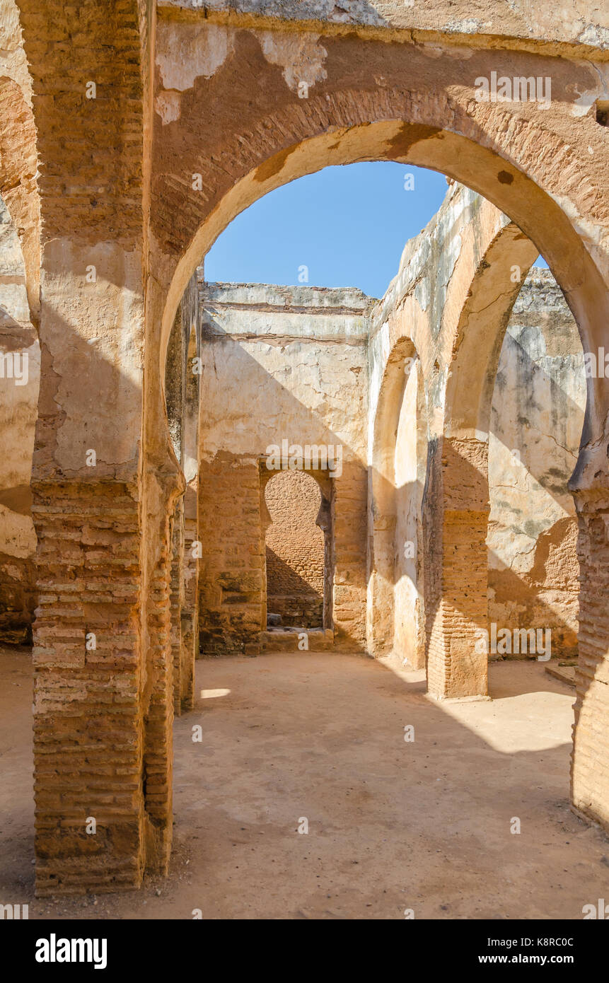 Ancienne nécropole Chellah avec ruines mosquée et mausolée dans la capitale marocaine Rabat, Maroc, afrique du nord. Banque D'Images