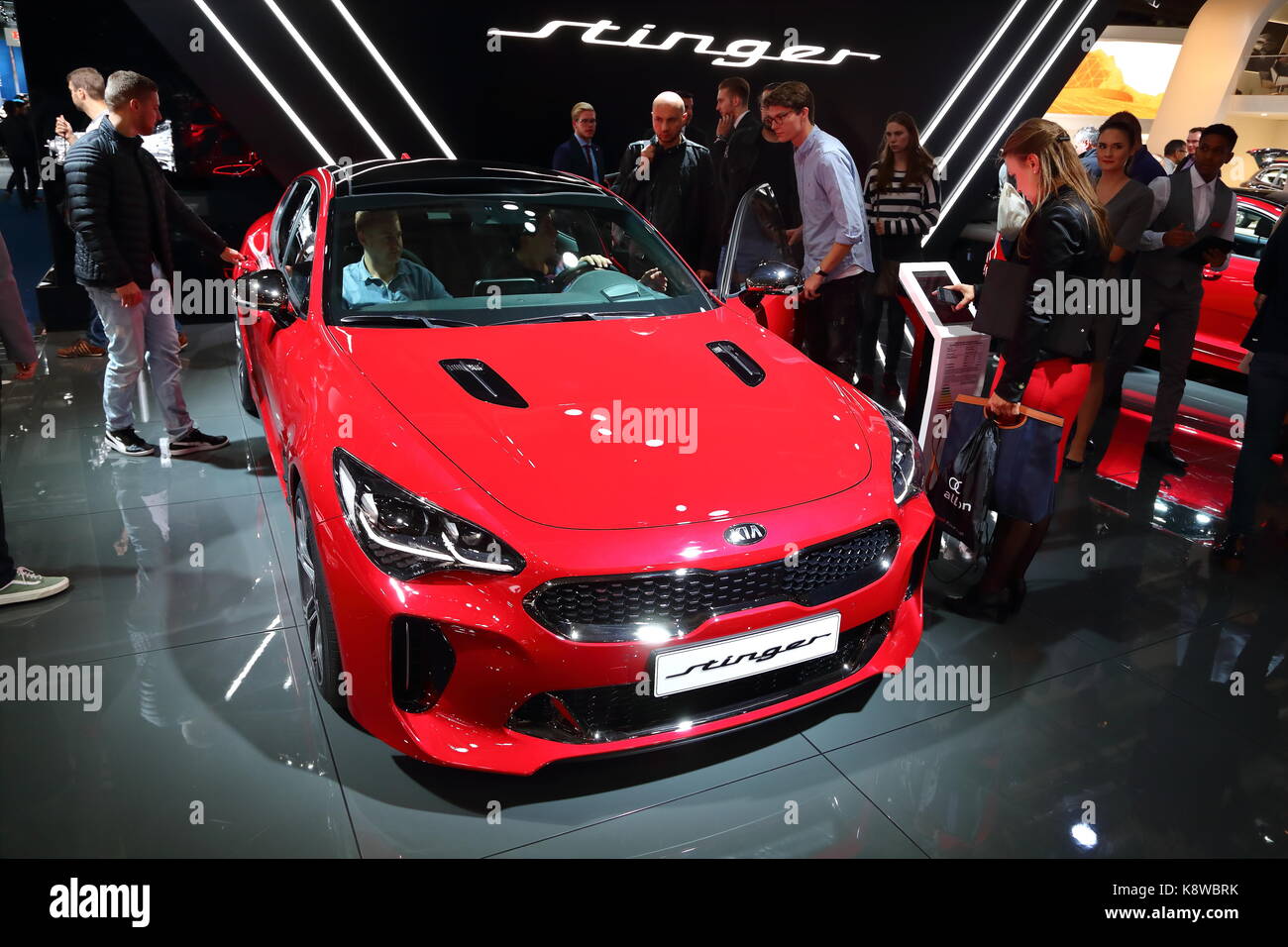 Les constructeurs du monde entier présentent leurs nouveaux modèles et concept-cars à l'occasion du salon de l'automobile voiture d'IAA de Francfort, Allemagne Banque D'Images