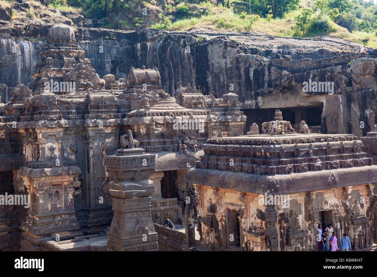 Le Temple Kailasa ou Kailasanatha, Ellora, Maharashtra, Inde, est un rock-cut temple-monastère des complexes de grottes. Banque D'Images