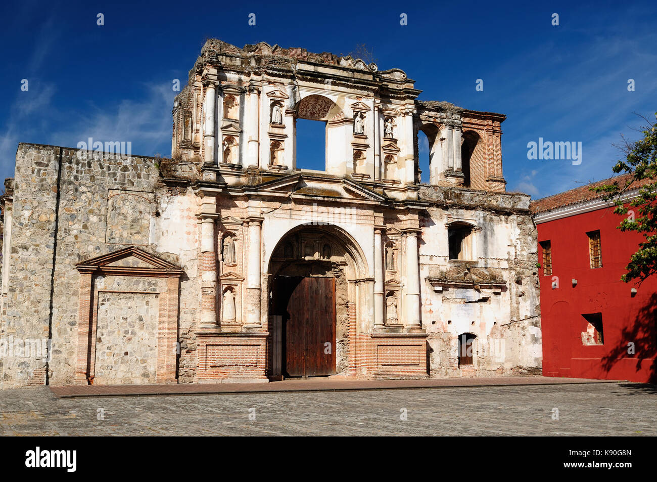 Ruines de l'église el carmen au cours d'un séisme dans la région de la ville d'Antigua au Guatemala, Amérique centrale Banque D'Images