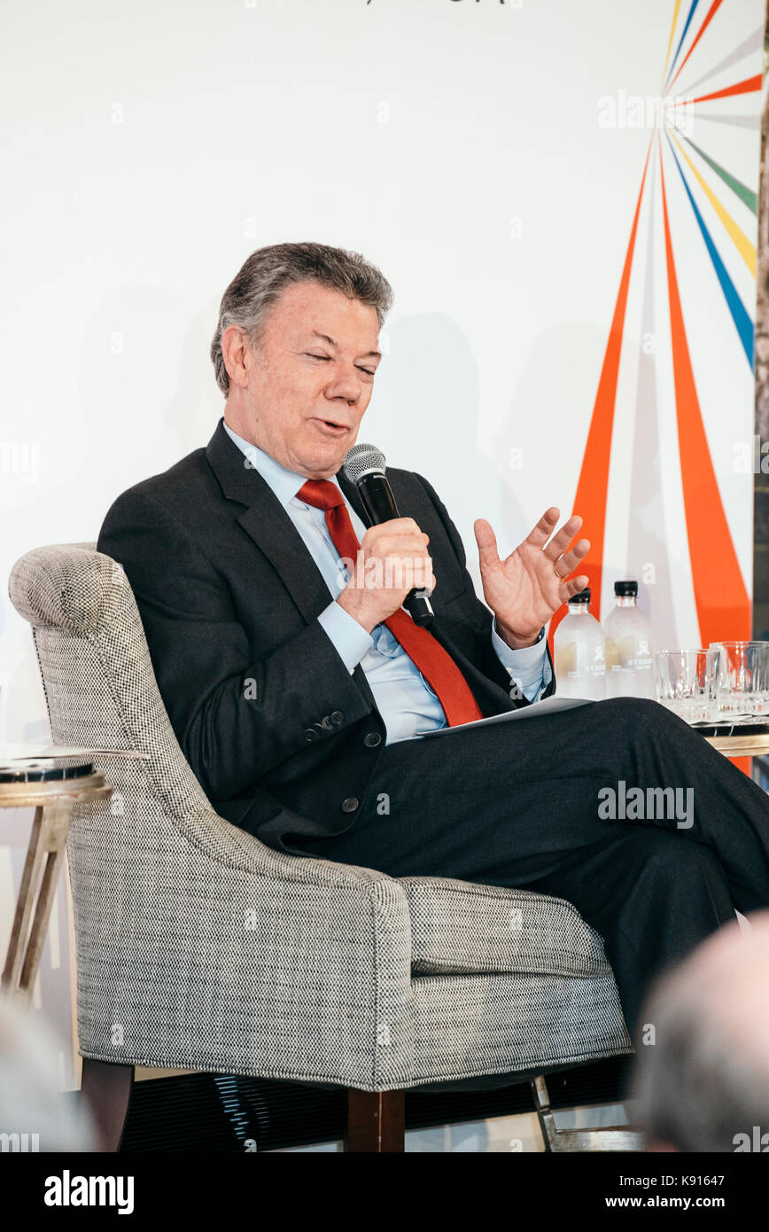 Le président colombien Juan Manuel Santos, le président-directeur général au Sommet de l'investissement de l'Alliance du Pacifique pendant l'AGNU Banque D'Images