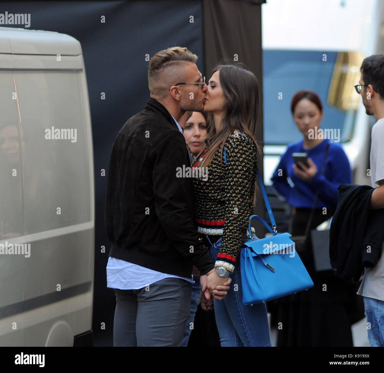 Milan Ciro Immobile Et Son Epouse Jessica Dans Le Centre L Attaquant De La Lazio Et Le National Ciro Immobile Vient Au Centre Avec Sa Femme Jessica Melena Et Deux Amis Ici Ils [ 1265 x 1300 Pixel ]