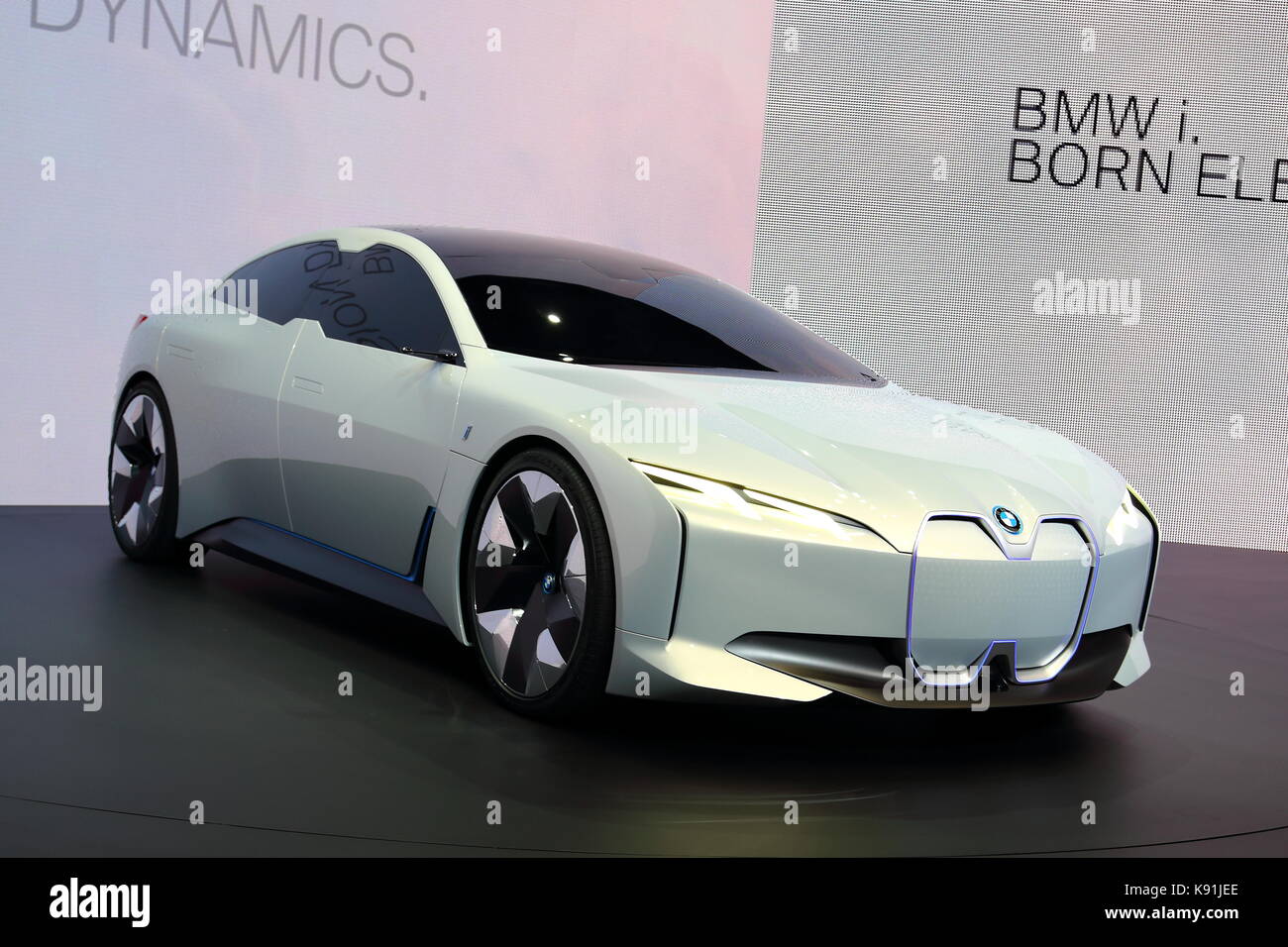 Les constructeurs du monde entier présentent leurs nouveaux modèles et concept-cars à l'occasion du salon de l'automobile voiture d'IAA de Francfort, Allemagne Banque D'Images