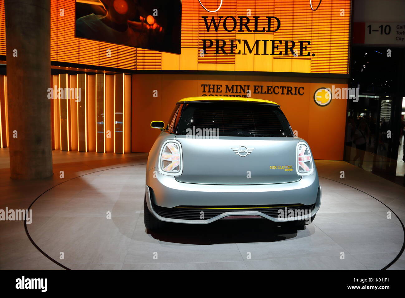 Les constructeurs du monde entier présentent leurs nouveaux modèles et concept-cars à l'occasion du salon de l'automobile voiture d'IAA de Francfort, Allemagne Banque D'Images