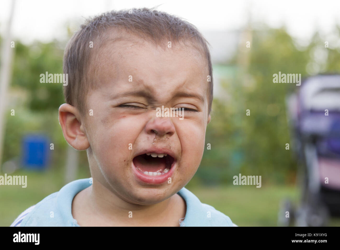 Jolie Petite Asiatique 1 Ans Enfant Bebe Garcon Enfant Malheureux Et Qui Crie Dans Le Parc En Colere Contre Les Petits Garcons Avec Des Expressions Triste A Pleurer Crier Et Conc Photo Jolie Petite Asiatique 1 Ans Enfant Bebe Garcon Enfant Malheureux Et Qui Crie Dans Le Parc En Colere Contre Les Petits Garcons Avec Des Expressions Triste A Pleurer Crier Et Conc Photo