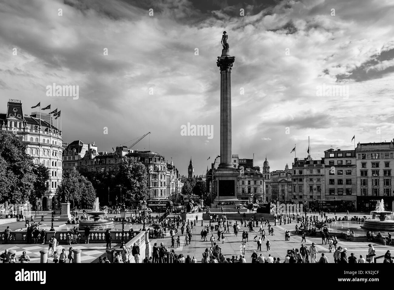 La colonne Nelson et Trafalgar Square, Londres, UK Banque D'Images