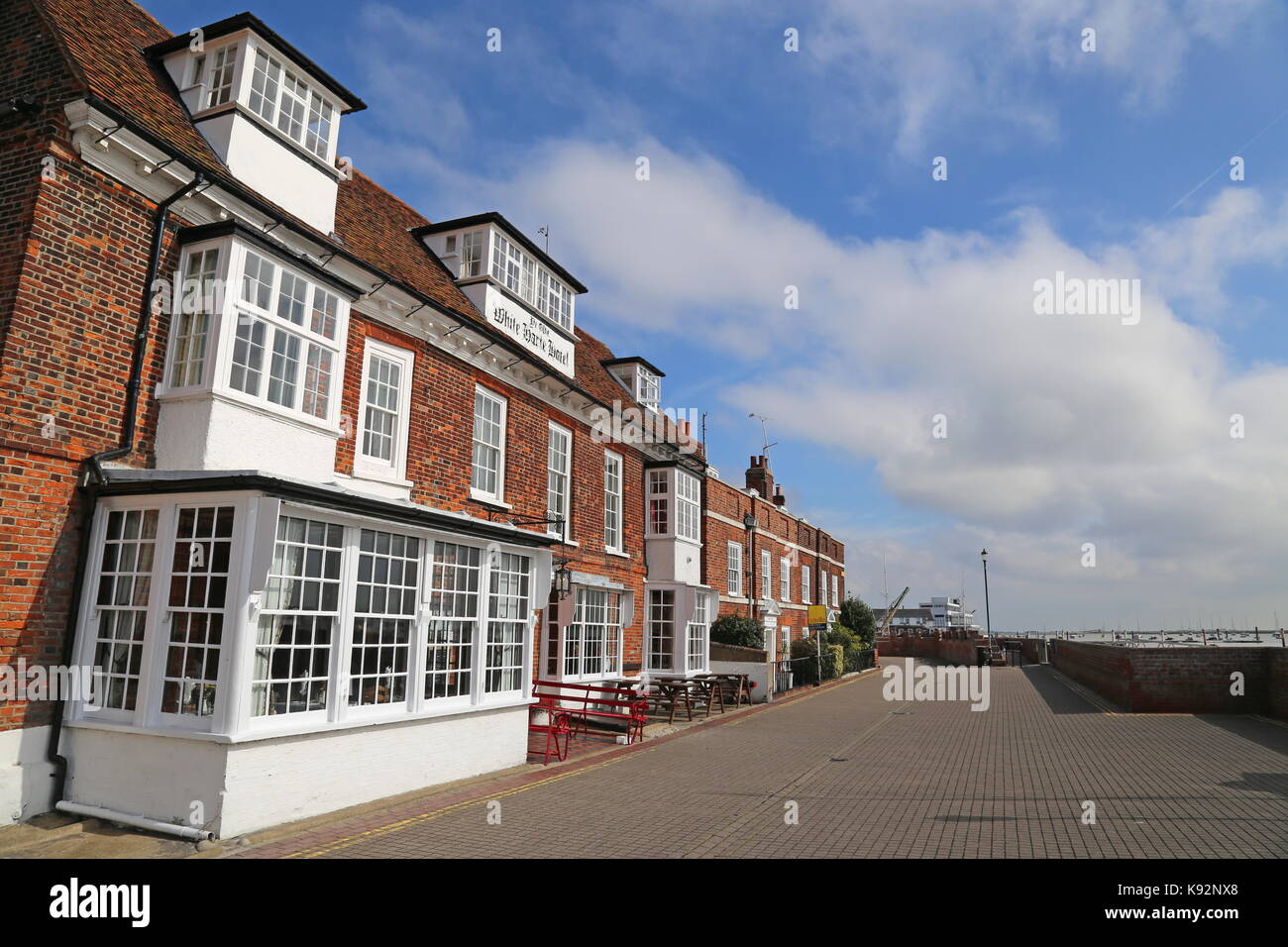 L'hôtel Ye Olde White Harte, le quai, Burnham-on-Crouch, Maldon, Essex, Angleterre, Grande-Bretagne, Royaume-Uni, UK, Europe Banque D'Images