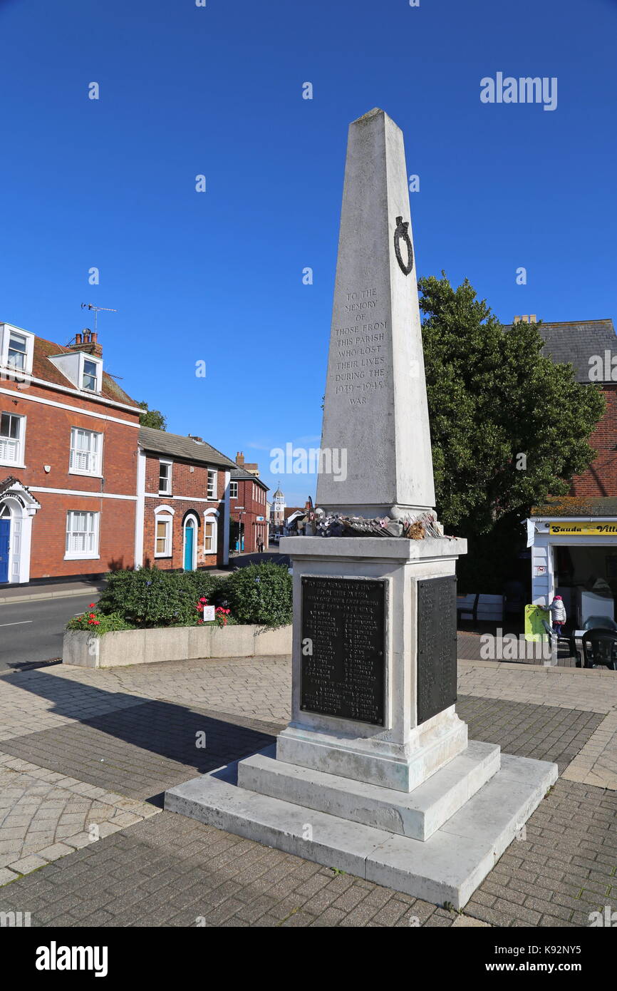 Memoria de guerre et huître Pit fish and chips, High Street, Burnham-on-Crouch, Maldon, Essex, Angleterre, Grande-Bretagne, Royaume-Uni, UK, Europe Banque D'Images