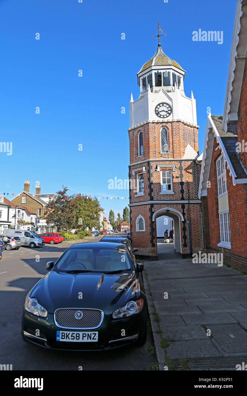 Tour de l'horloge construite en 1877 en mémoire de Laban Sweeting, High Street, Burnham-on-Crouch, Maldon, Essex, Angleterre, Grande-Bretagne, Royaume-Uni, UK, Europe Banque D'Images