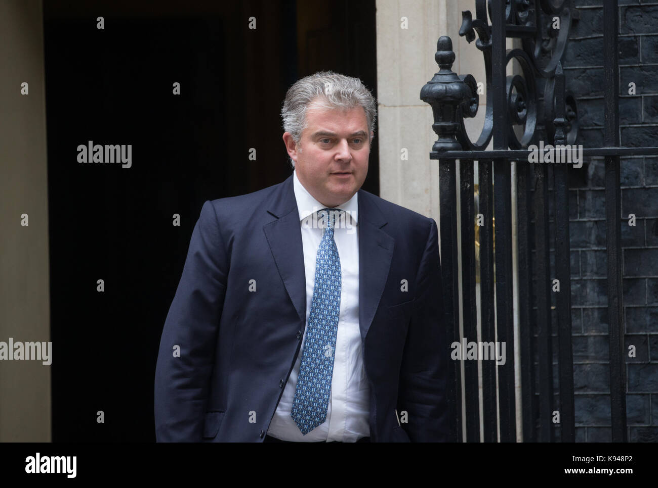 Brandon Lewis, Ministre d'État à l'Immigration, les feuilles numéro 10 Downing Street après une réunion du cabinet Banque D'Images