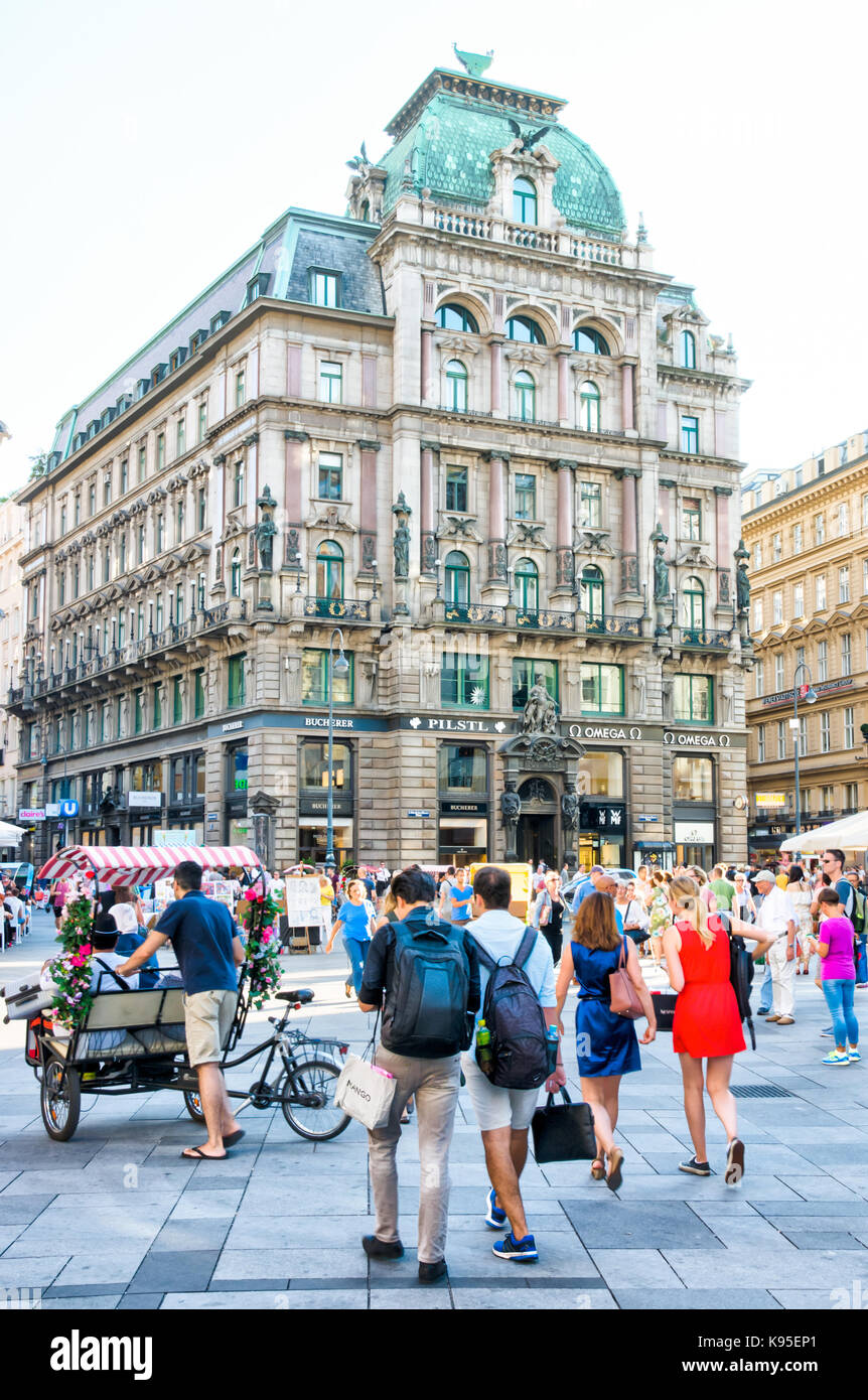 Vienne, Autriche - 30 août : les gens dans la zone piétonne du centre-ville historique de Vienne, Autriche le 30 août 2017. Banque D'Images