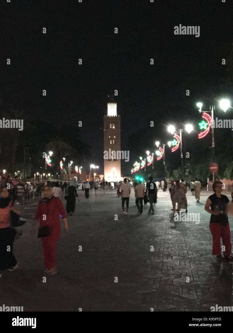 La nuit à la place du marché principal de marrakech maroc Banque D'Images