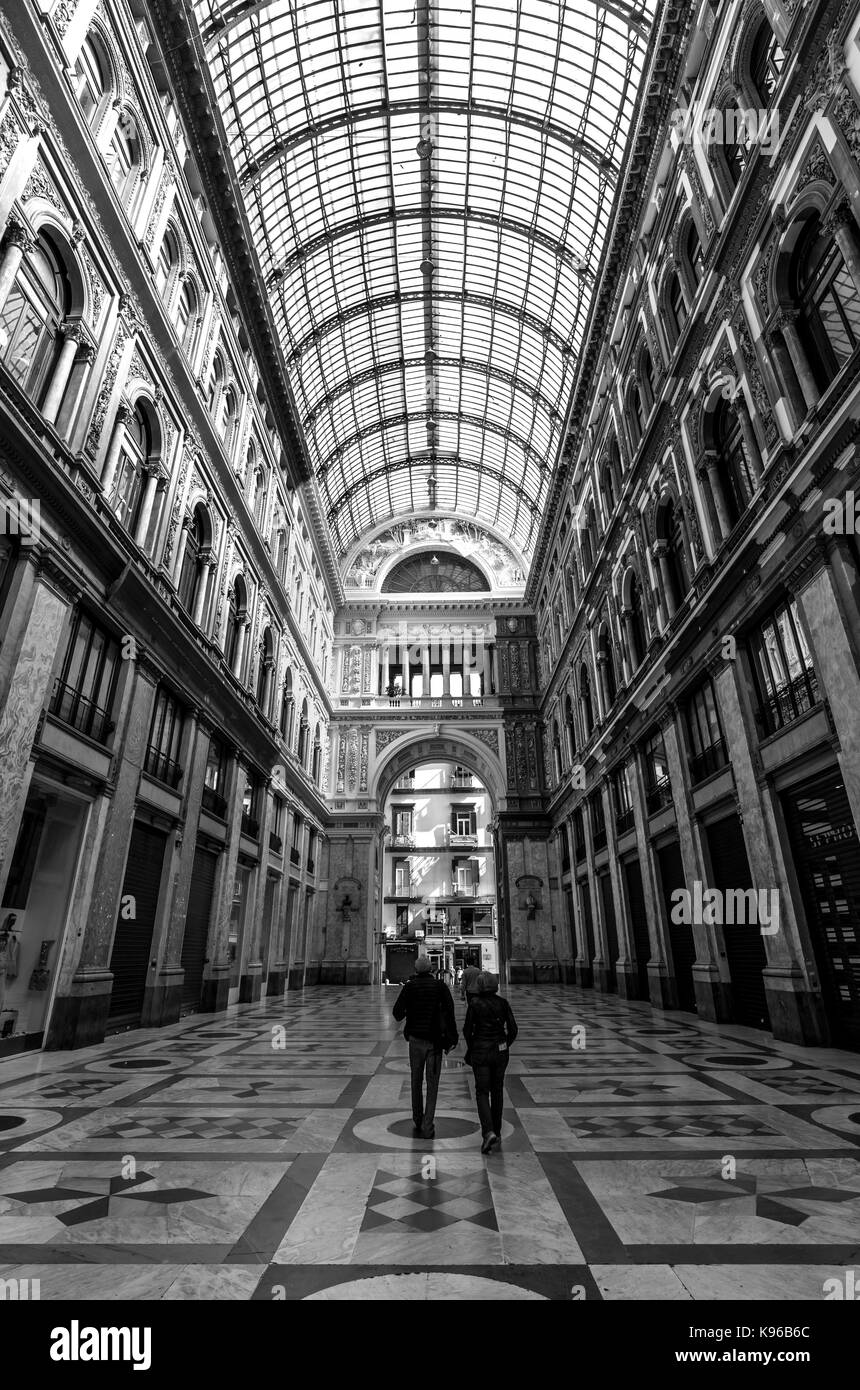 Naples (Campanie, Italie) - le centre historique de la plus grande ville d'Italie. Banque D'Images
