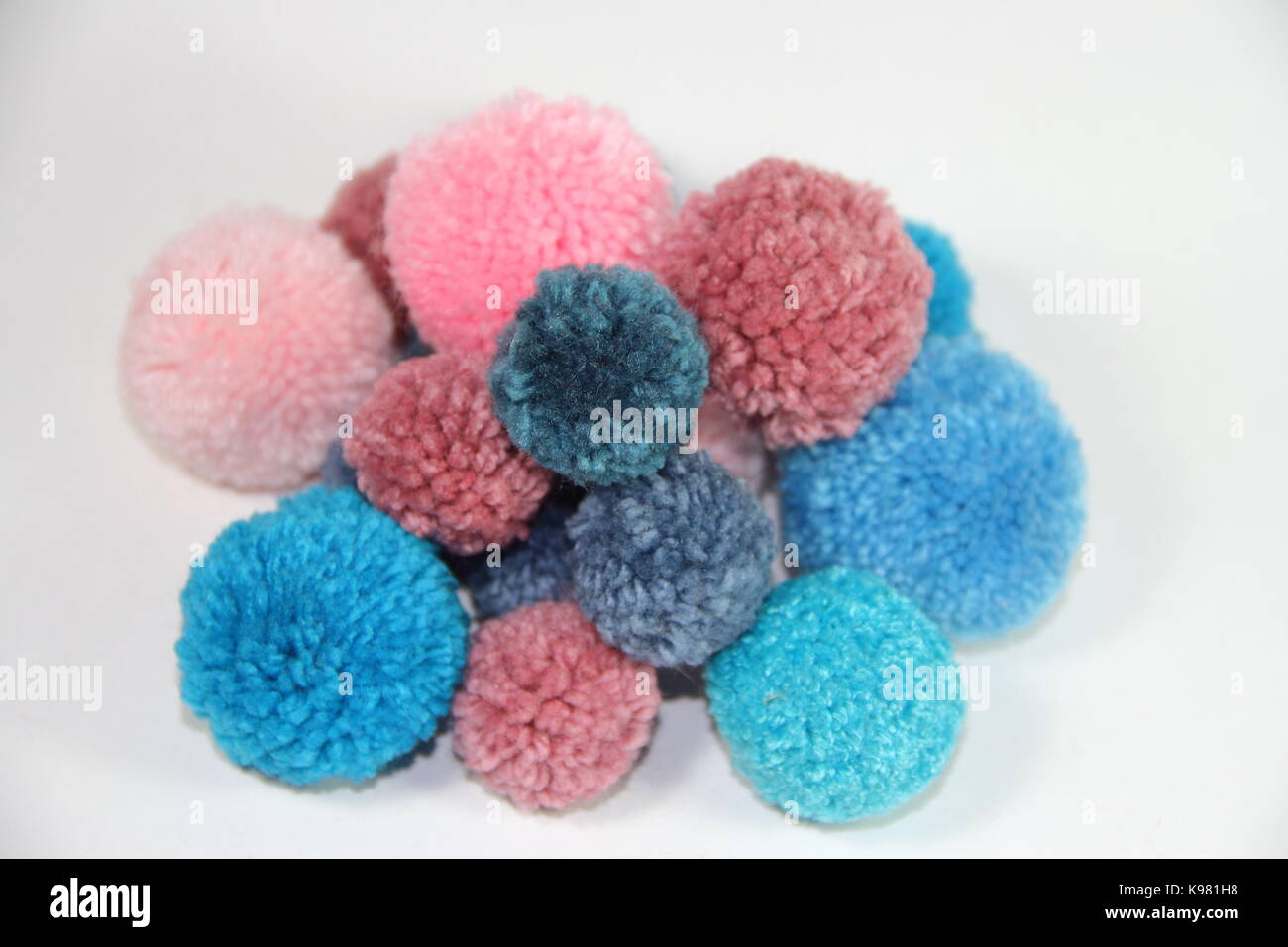 8 Grands Pompons Avec Perles Cubes Transparentes - DIY, Décoration Maison, Bleu Nuit, Fil Soyeux, Idéal Pour Rideaux, Coussins, Vêtements