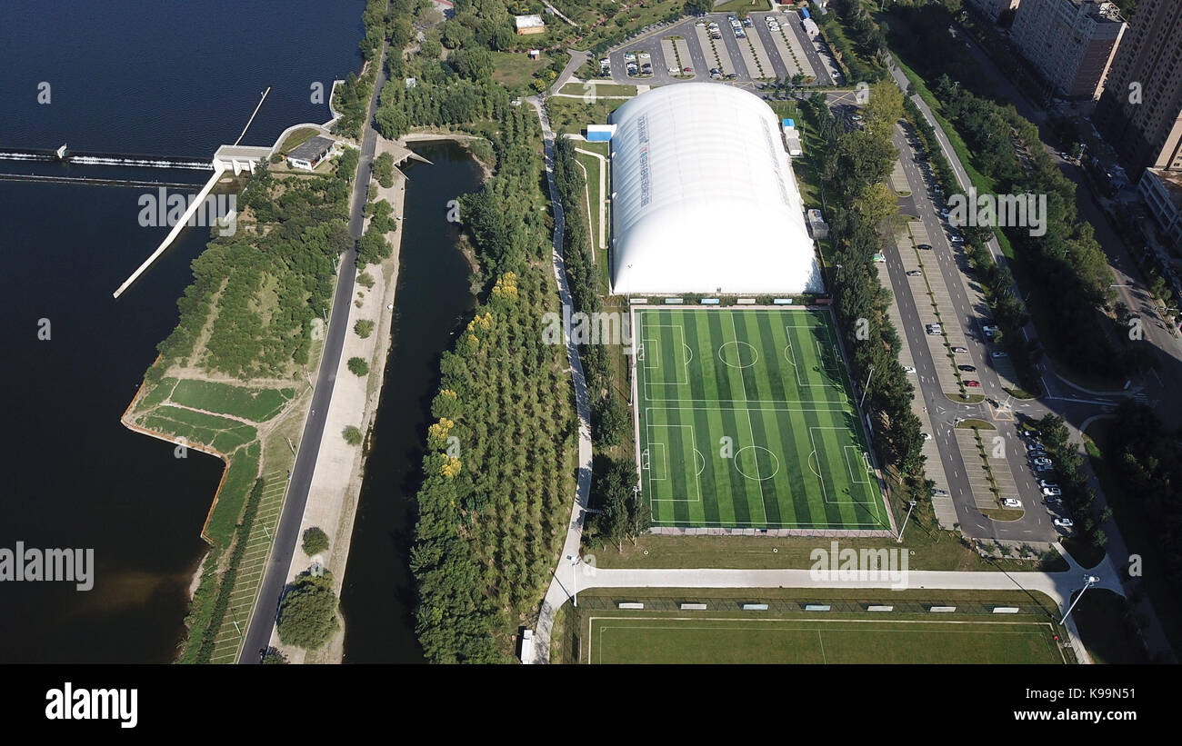 Shenyang, Shenyang, Chine. 22 sep, 2017. Shenyang, Chine-septembre 2017 : (usage éditorial seulement. la Chine).photographie aérienne de li tie no8 football park à Shenyang, Liaoning Province du nord-est de la Chine. crédit : l'Asie sipa/zuma/Alamy fil live news Banque D'Images