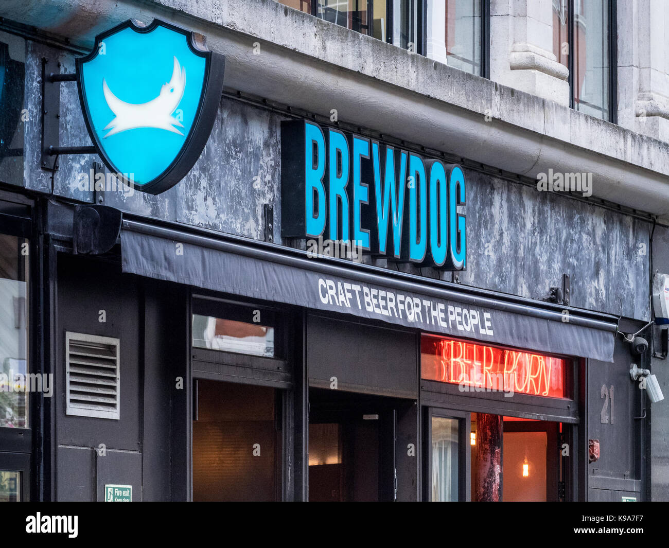 Brewdog Pub sur Pologne Street dans le quartier londonien de Soho - Brewdog est un brasseur de la bière artisanale et la chaîne pub originaires en Ecosse Banque D'Images