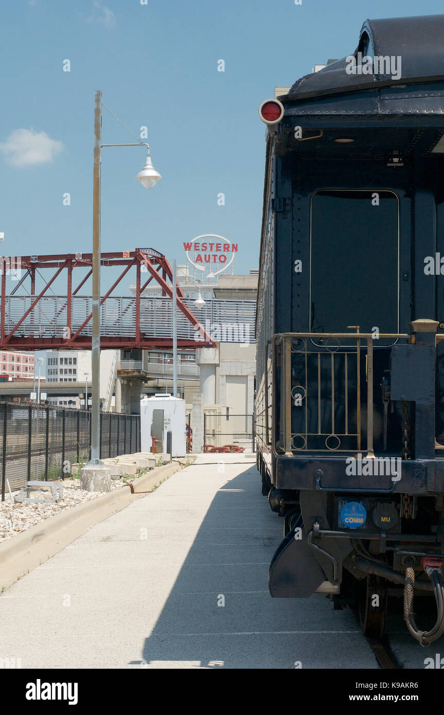 Voiture Pullman à l'extérieur de Kansas city la gare Union, États-Unis Banque D'Images