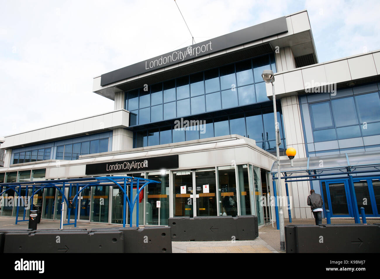 Londres - 13 oct : bâtiments du terminal de l'aéroport de London City, dans la commune de Newham, administré par LGI, desservent environ 3 millions de passagers par an, cinquième occupations Banque D'Images