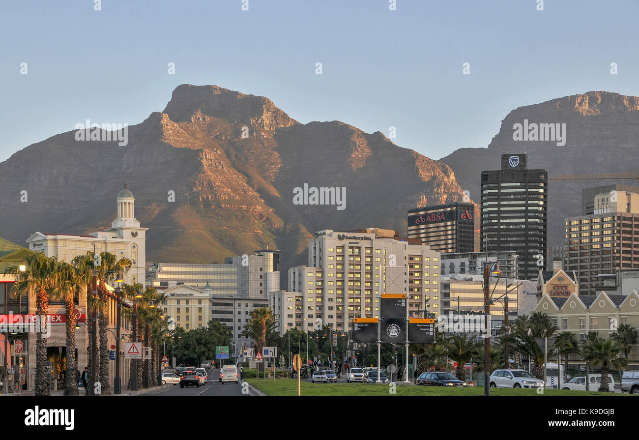 Cape Town et Table Mountain vu de waterfront, Afrique du Sud Banque D'Images