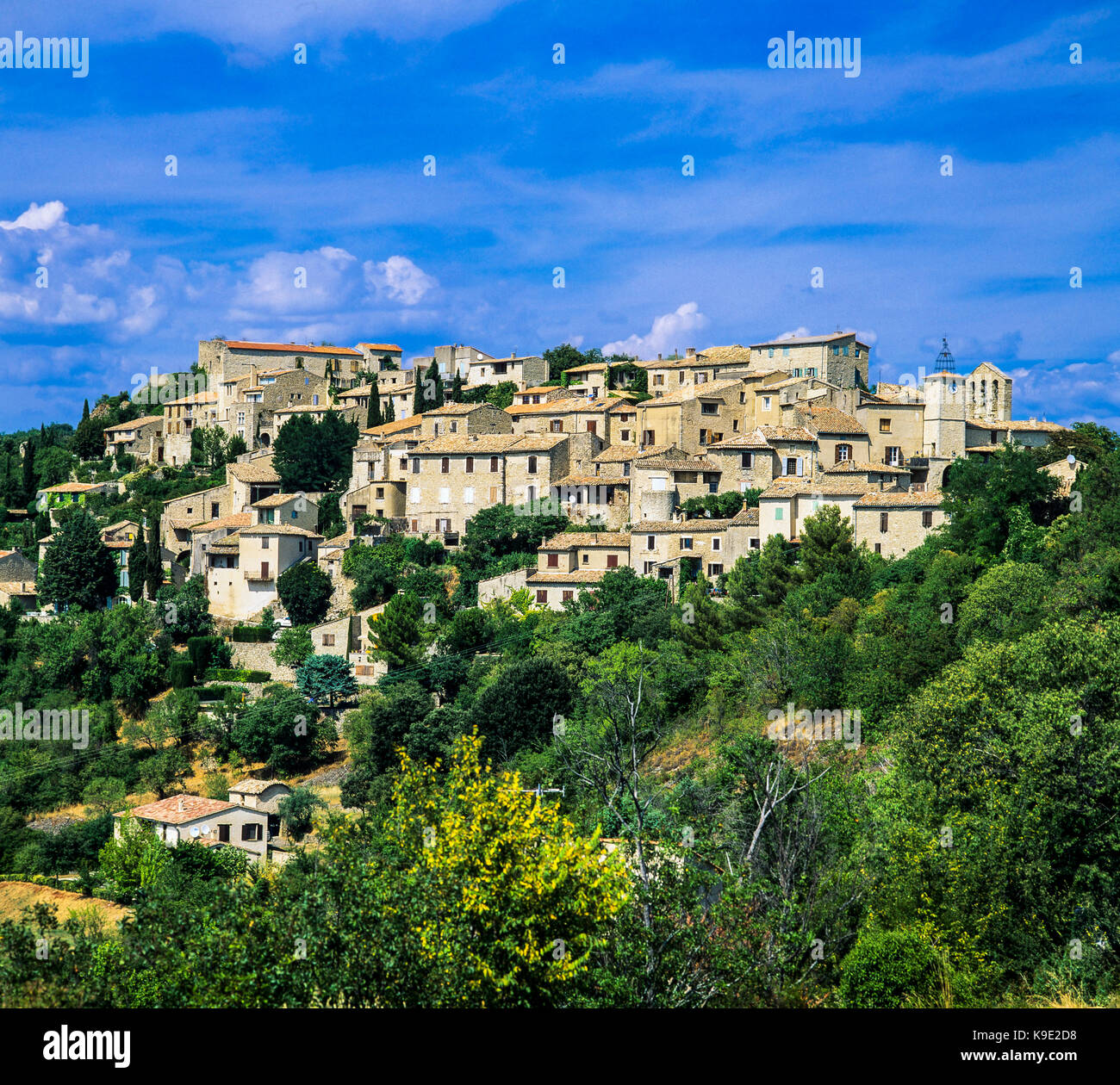 Lurs, village perché de la vallée de la Durance, les Alpes-de-Haute-Provence,  France, Europe Photo Stock - Alamy