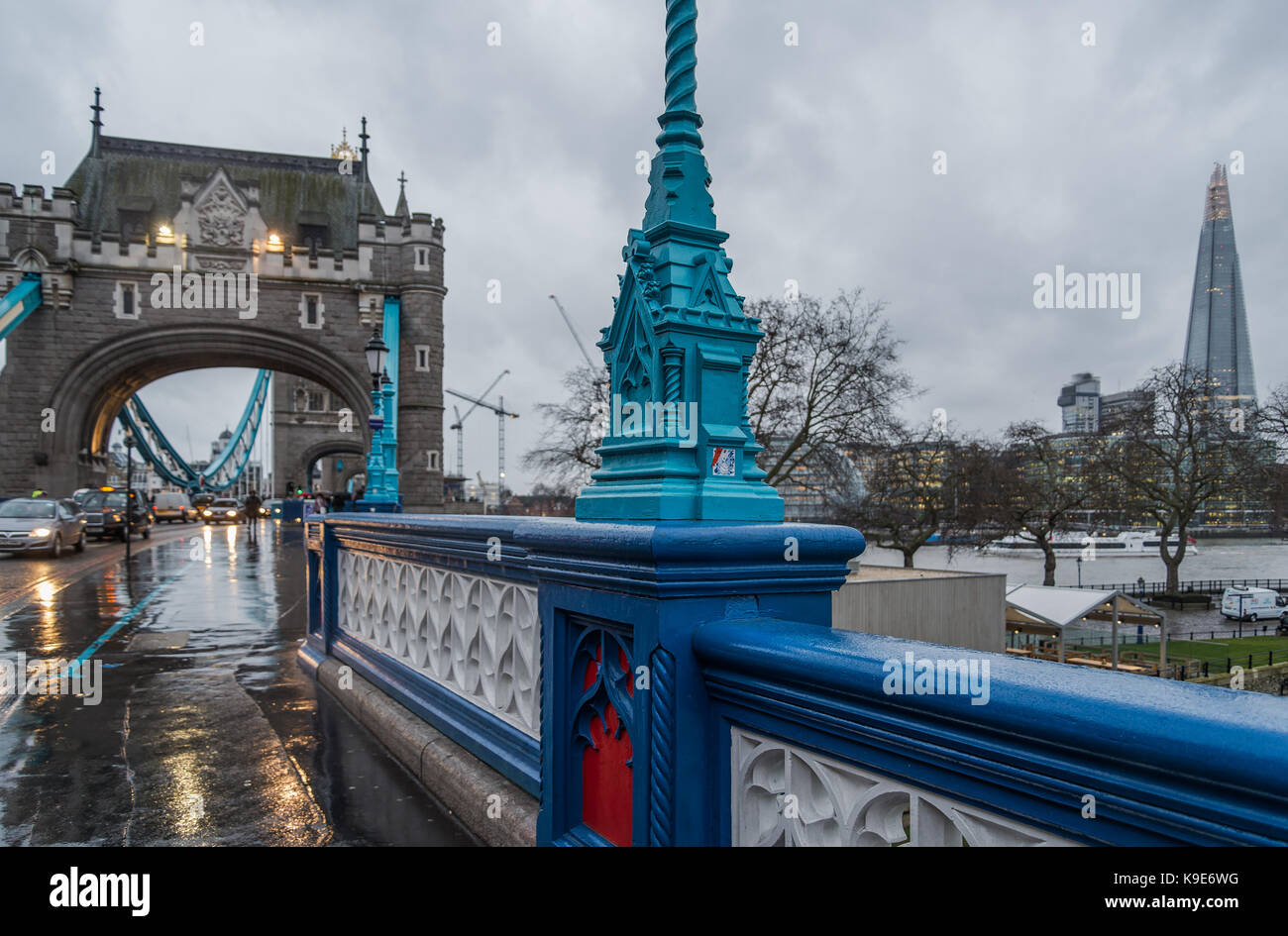 Le Tower Bridge et le fragment, Londres, Grande-Bretagne Banque D'Images