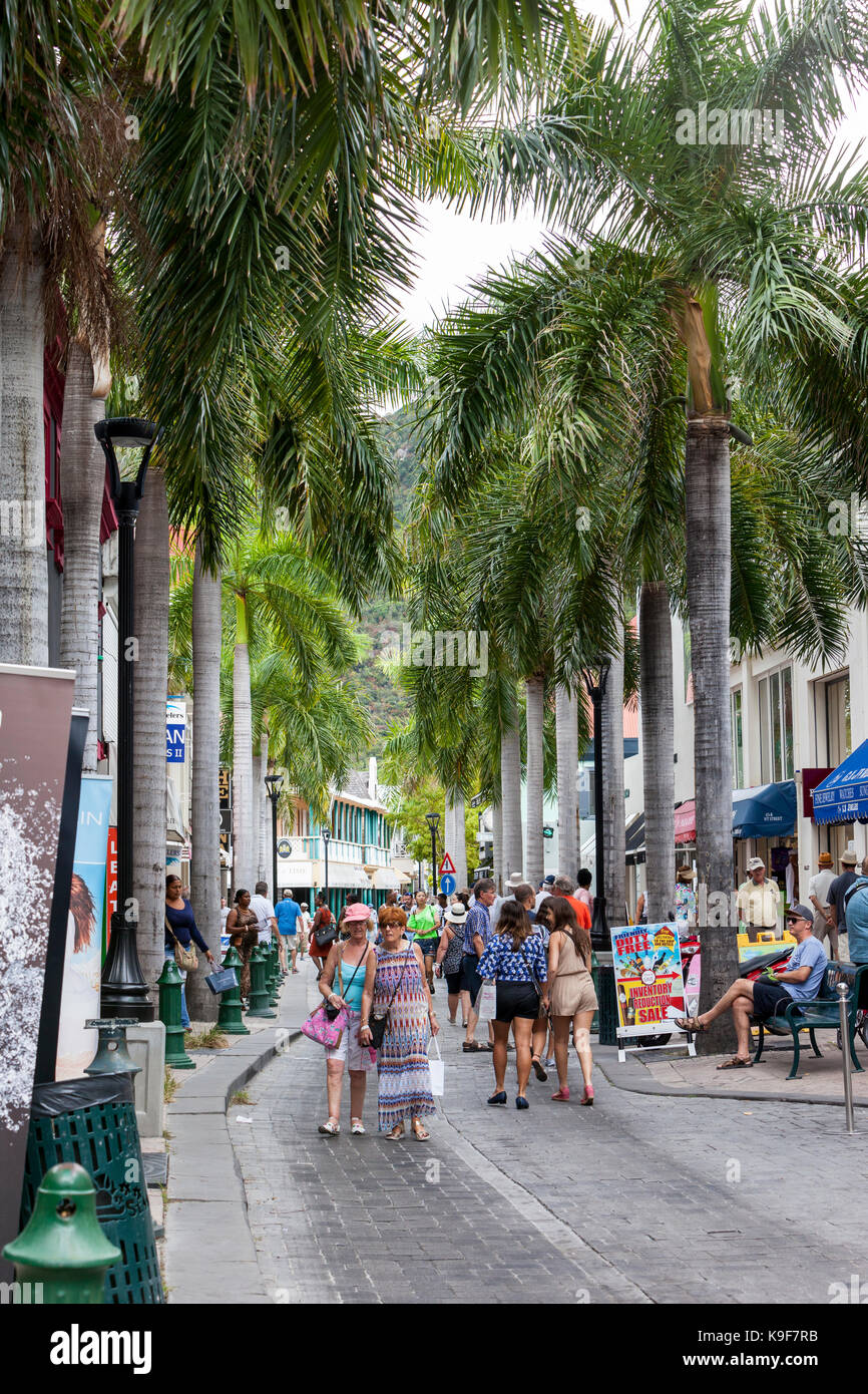 Philipsburg, Saint Martin. La rue avant scène de rue. Banque D'Images