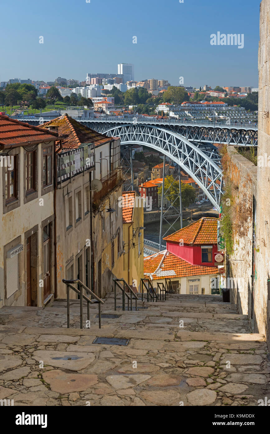 Vue de Pont Dom Luis I Porto Portugal Banque D'Images
