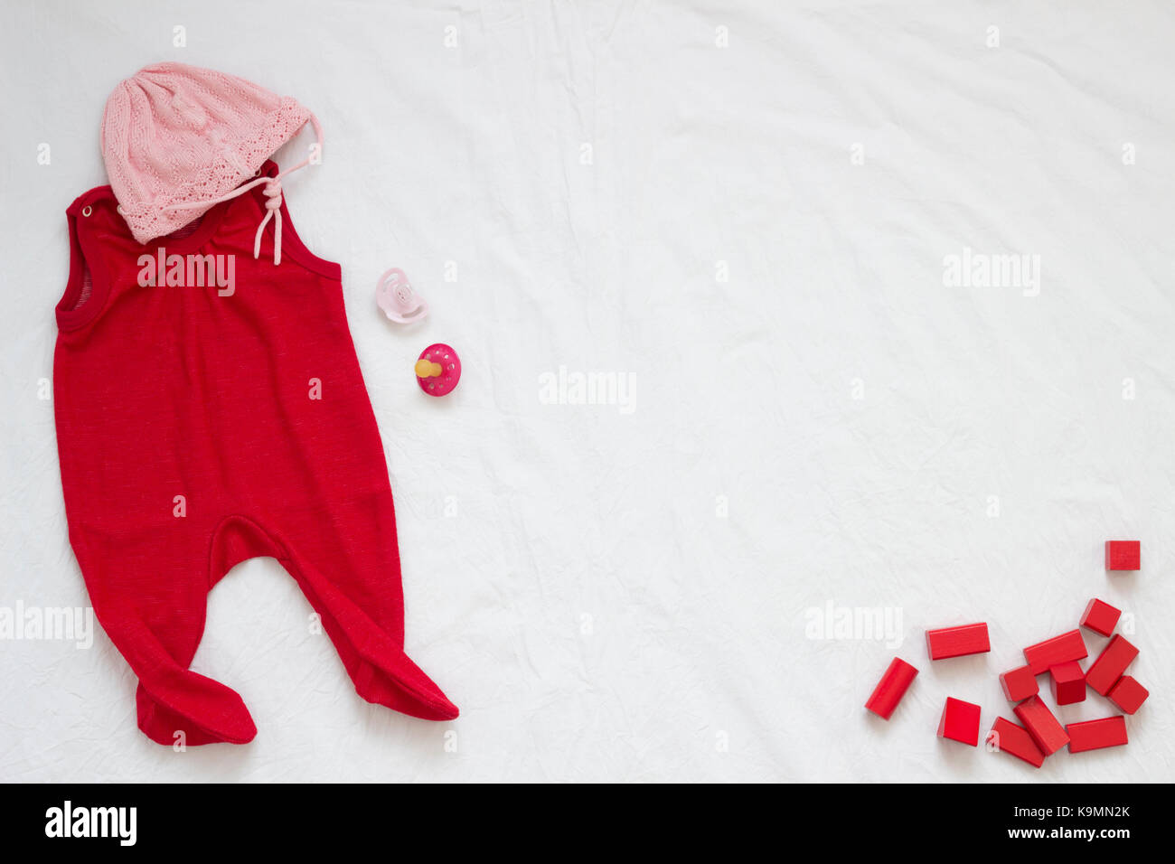 Layette Pour Bebe Fille Photo Stock Alamy