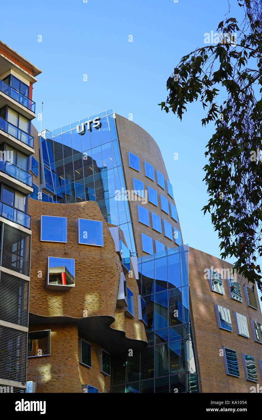 Avis de la dr chau à la construction d'aile chak business school de l'université de technologie de Sydney (UTS). Il a été conçu par l'architecte Frank Gehry. Banque D'Images
