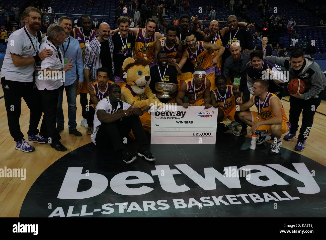 Londres, Angleterre, Royaume-Uni. 24 septembre 2017. london lions a gagné le premier betway british basketball all-stars, battant newcastle eagles 26-25 lors de la finale au o2. crédit : voir li/Alamy live news Banque D'Images