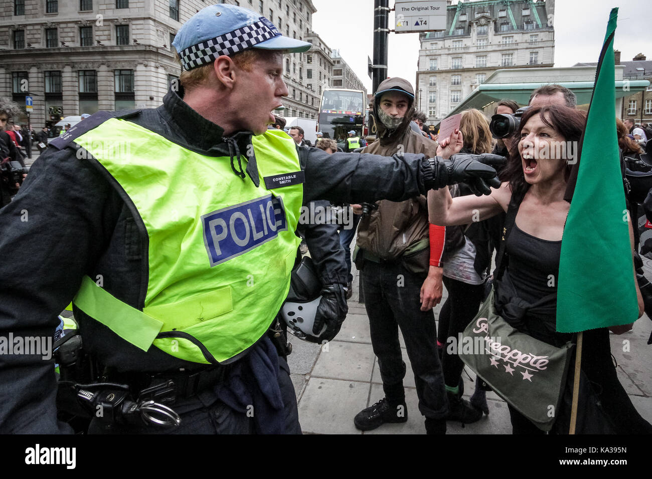 'Carnival' street protester contre le capitalisme dans le centre de Londres contre le sommet du G8. Banque D'Images