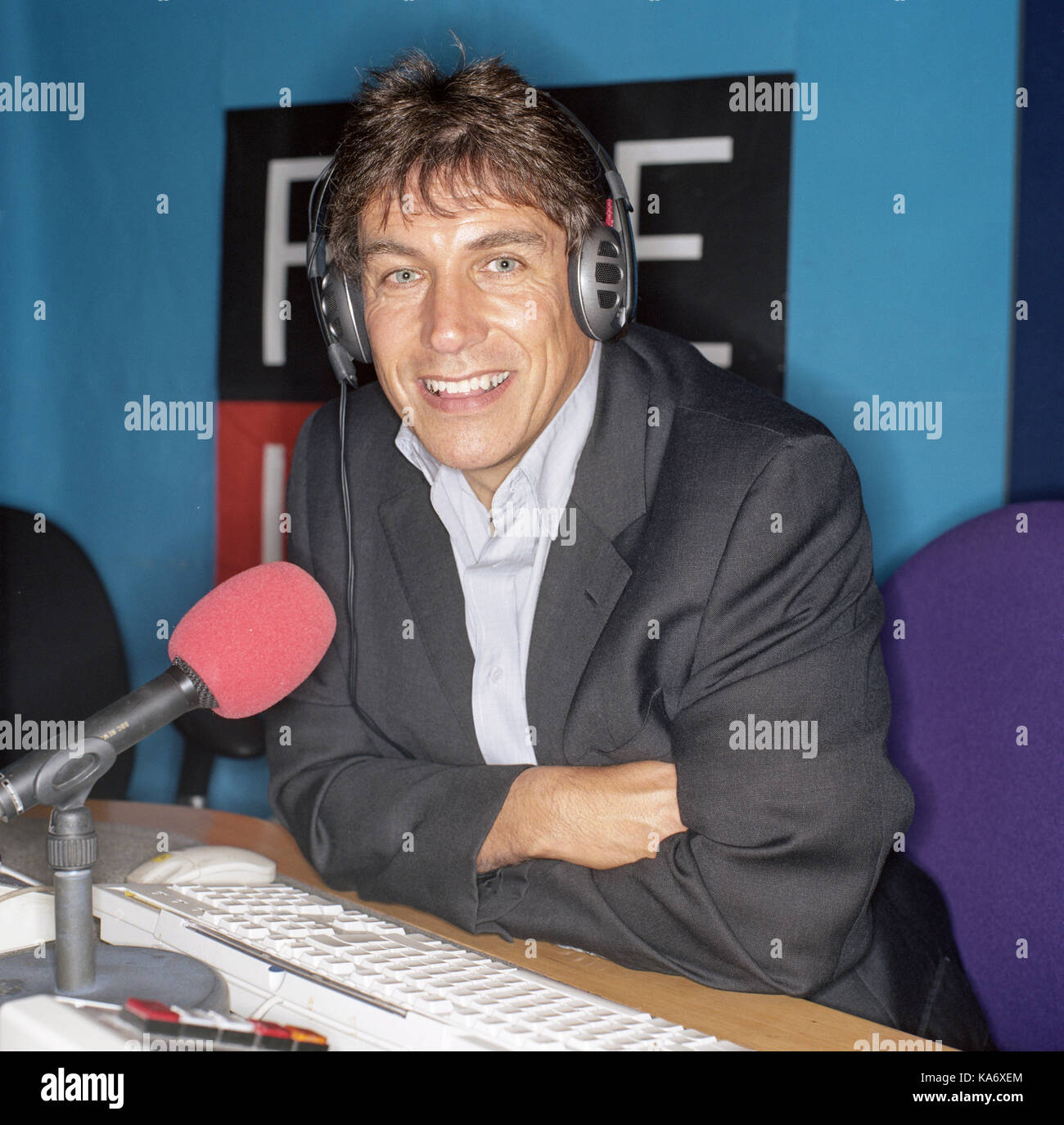 John inverdale photographié à la BBC Five Live studio Banque D'Images