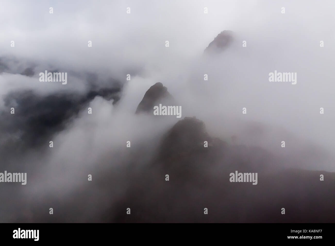 Paysage entourant le Machu Picchu, la ville perdue des Incas", le Pérou. Banque D'Images