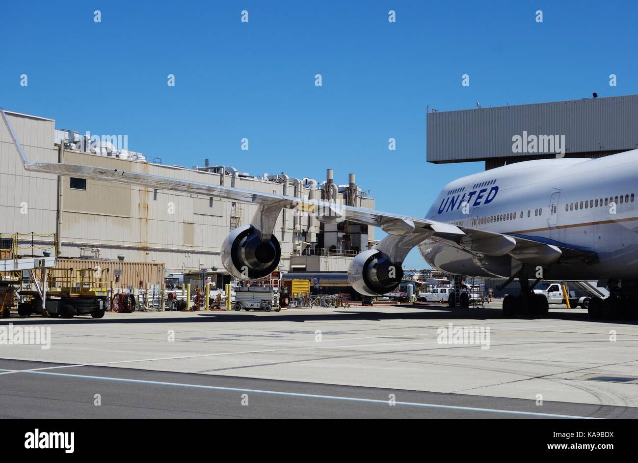Un avion Boeing 747-400 de United Airlines (UA) à l'aéroport international de San Francisco (SFO). united prendra sa retraite tous ses Boeing 747 Banque D'Images
