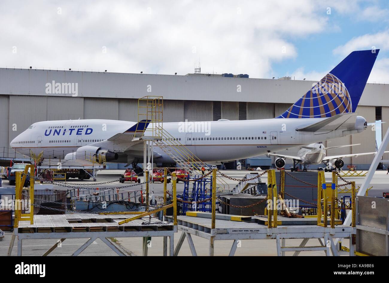 Un avion Boeing 747-400 de United Airlines (UA) à l'aéroport international de San Francisco (SFO). united prendra sa retraite tous ses Boeing 747 Banque D'Images