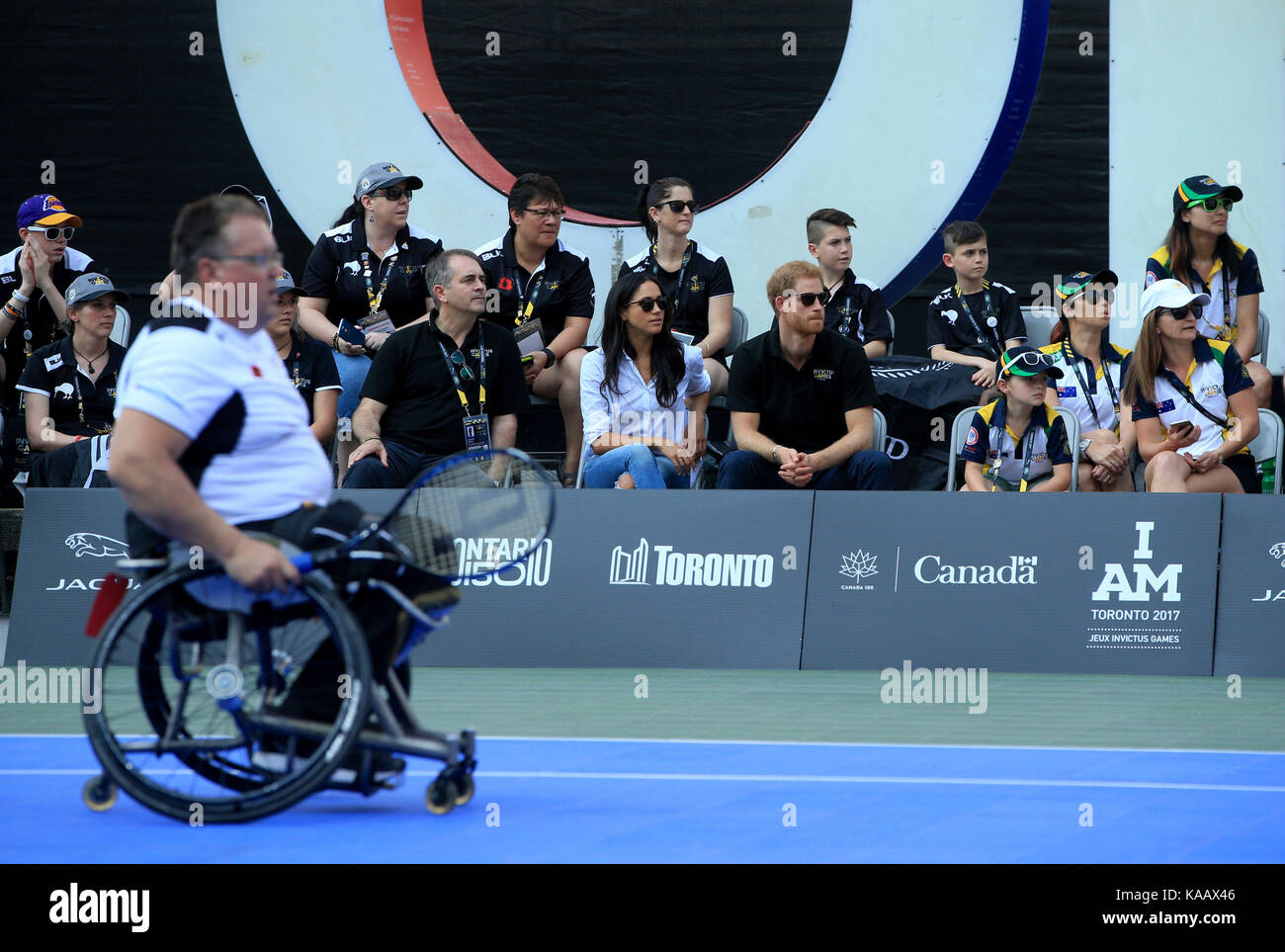 Le prince Harry et Meghan markle regarder le tennis en fauteuil roulant à l'Invictus Games 2017 à Toronto, Canada. Banque D'Images