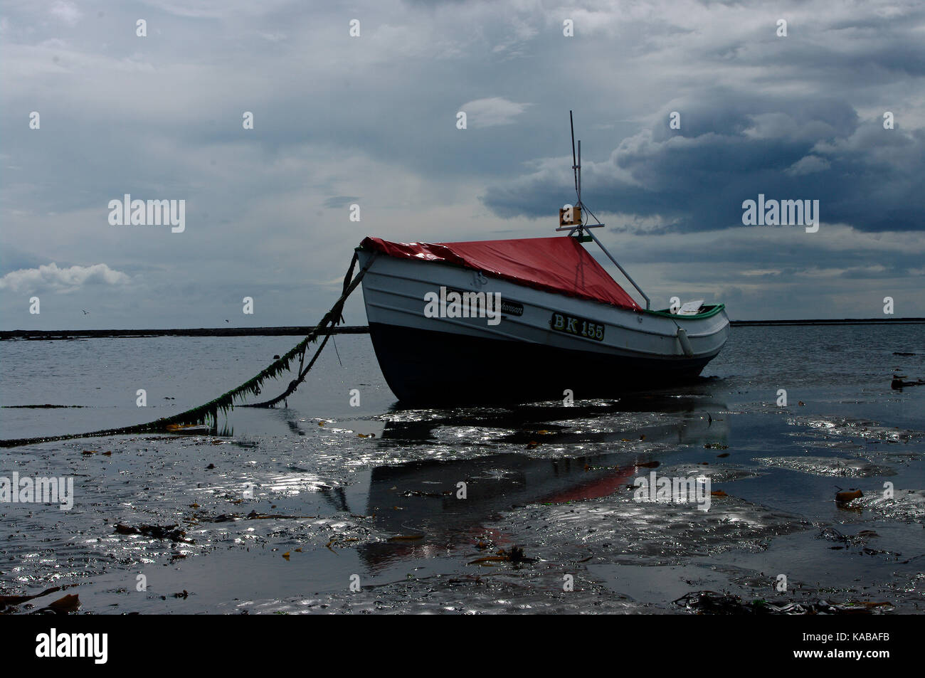 Des bateaux de pêche à l'boulmer, Northumberland Banque D'Images