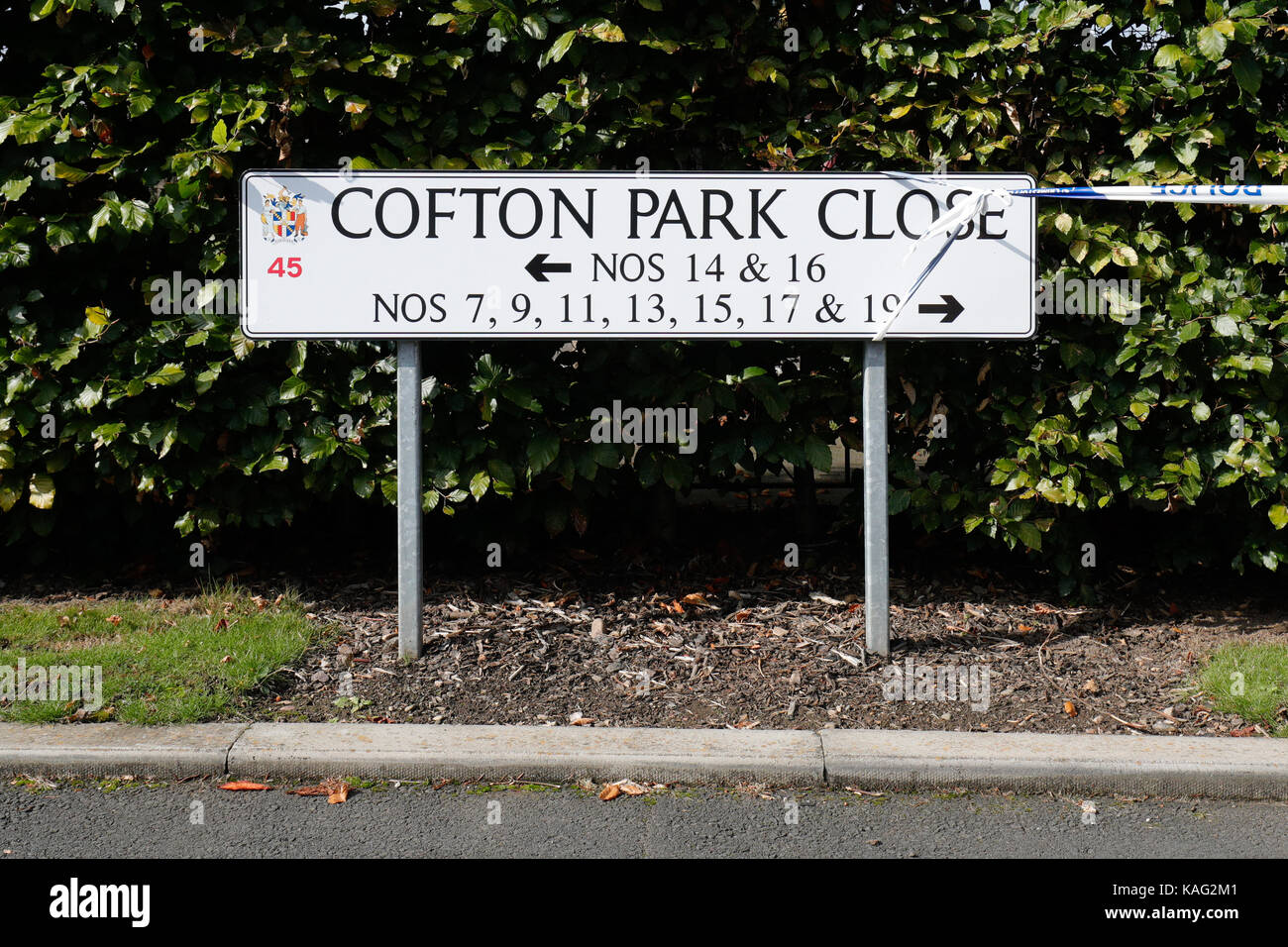 Cofton park fermer à Rednal, birmingham, après que les corps d'un mari et une femme ont été trouvés à séparer les adresses suivant ce que les détectives croient être un meurtre-suicide. Banque D'Images
