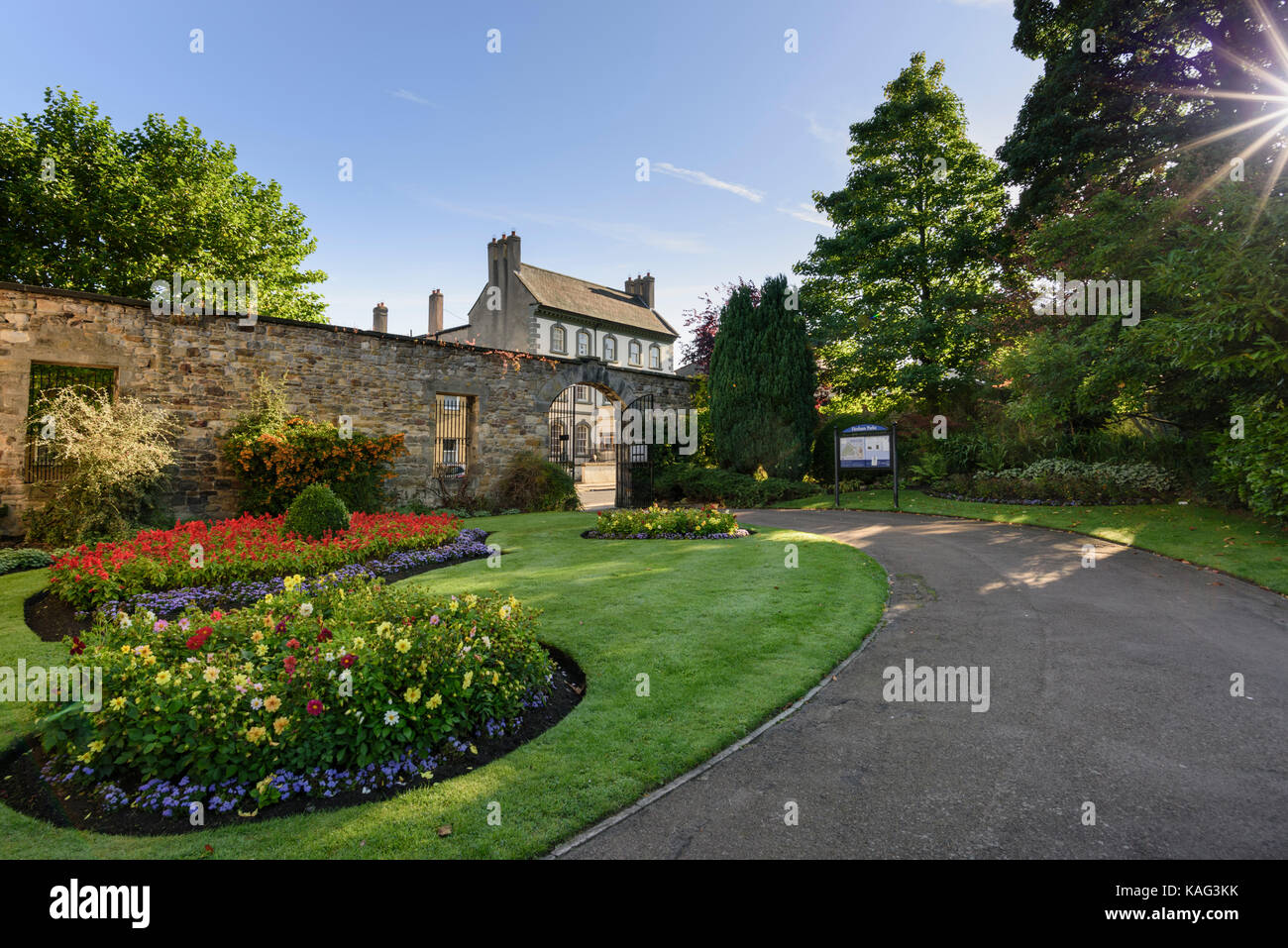 La séle Park dans le parc public et des jardins dans l'abbaye terrain de la ville du marché de Hexham dans le Northumberland Banque D'Images