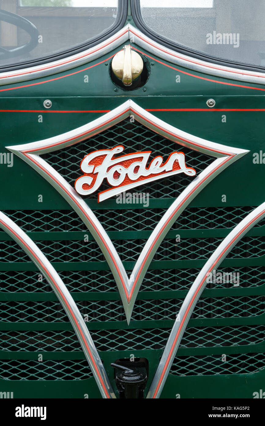 Badge du radiateur sur un camion Foden vintage Banque D'Images